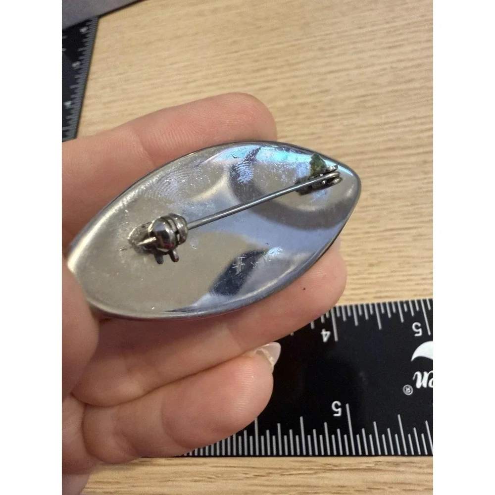 The Unbranded Brand oval enamel